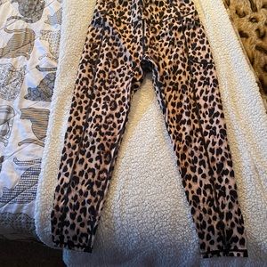 VS Leopard Leggings
